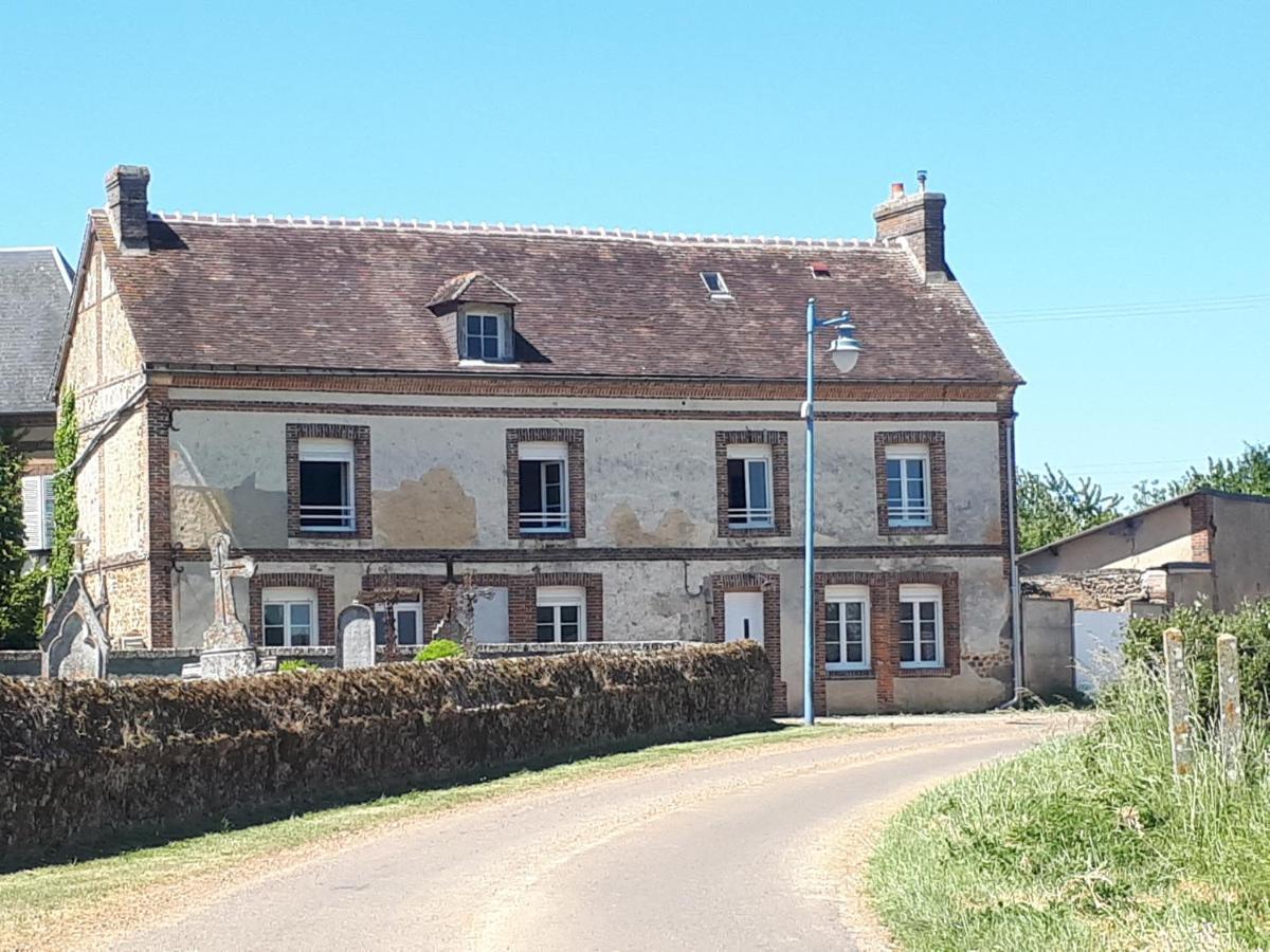 Marnefer Couvains Villa Exterior photo